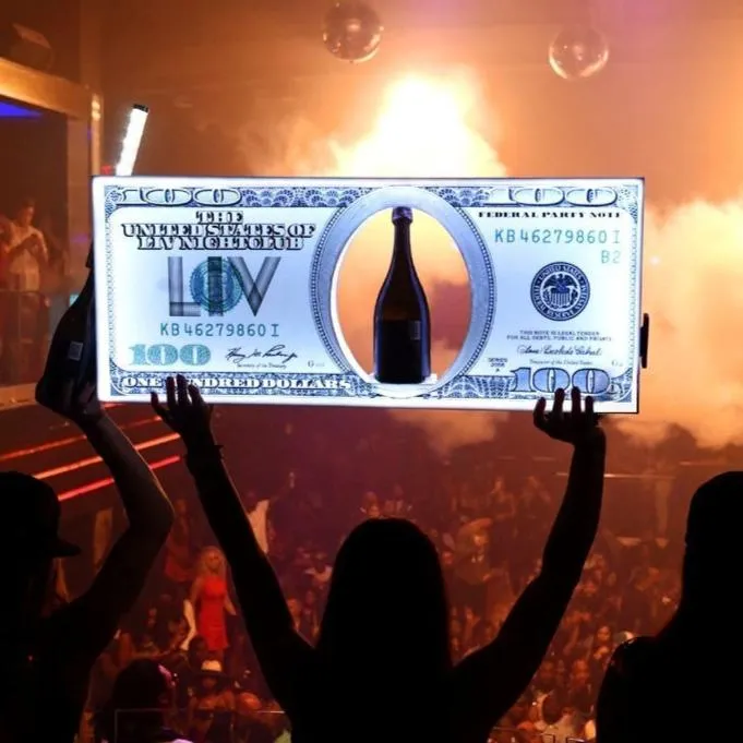 Click to enlarge 100 Dollar Bill Bottle Presenter