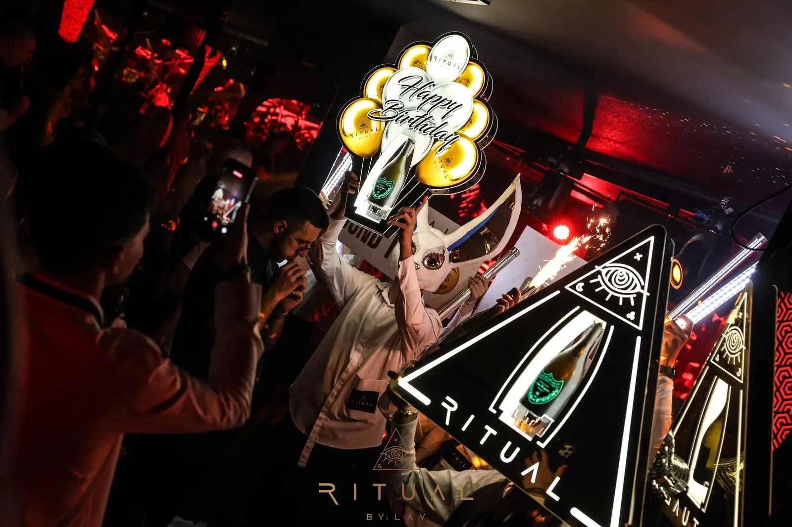 Click to enlarge Birthday Balloon LED Bottle Presenter