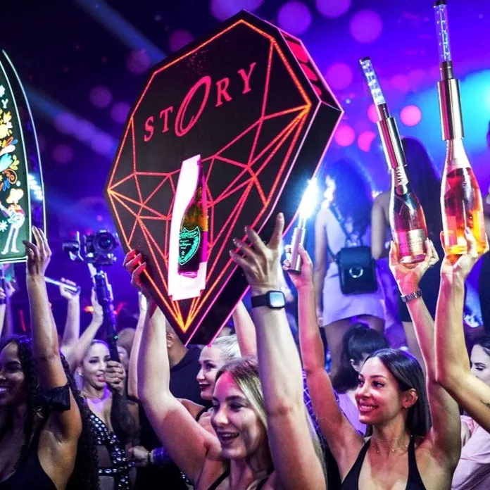 Diamond LED Bottle Presenter