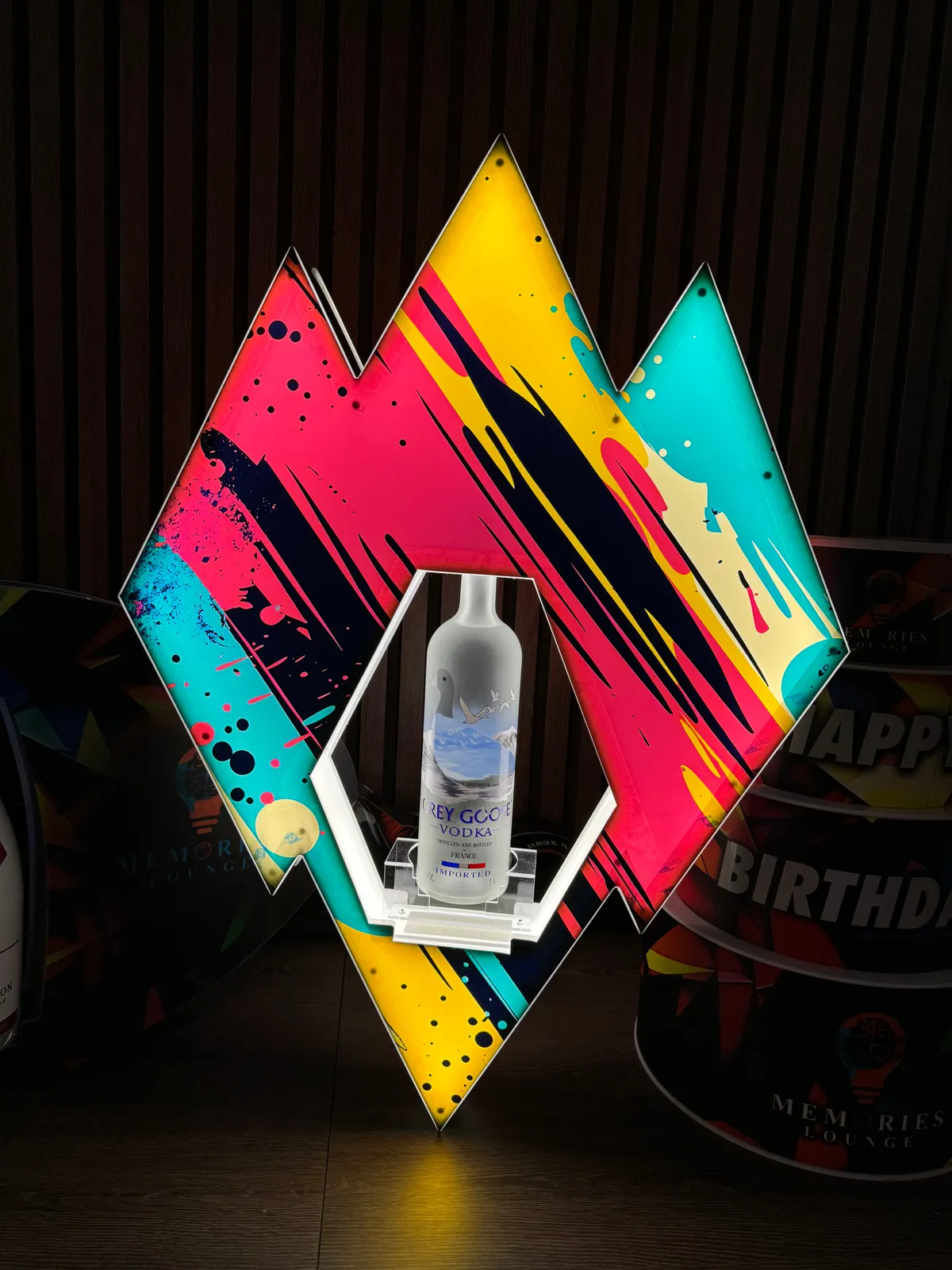 Click to enlarge Ruby Bottle Presenter Glorifier
