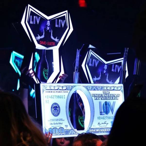Hypemakerz signs in a premium venue