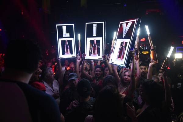 Hypemakerz signs in a premium venue
